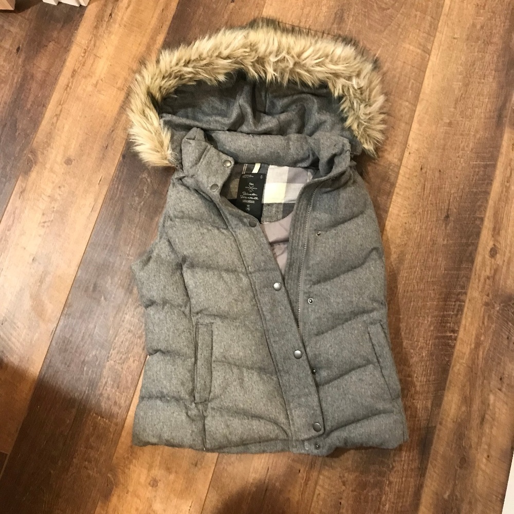 Gap Women's Down Vest